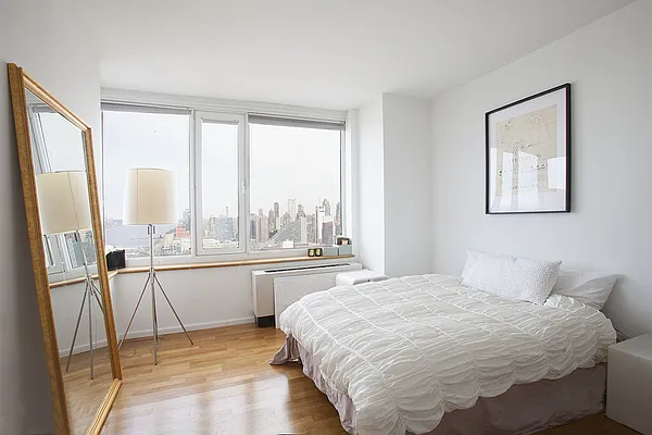 Sold by Stribling | media 2