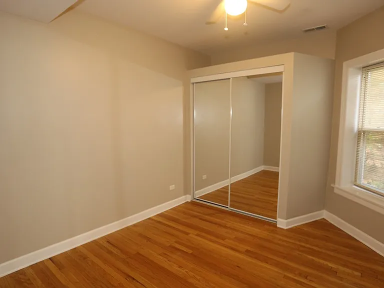5208 N Sawyer Ave #2 — Photo 17
