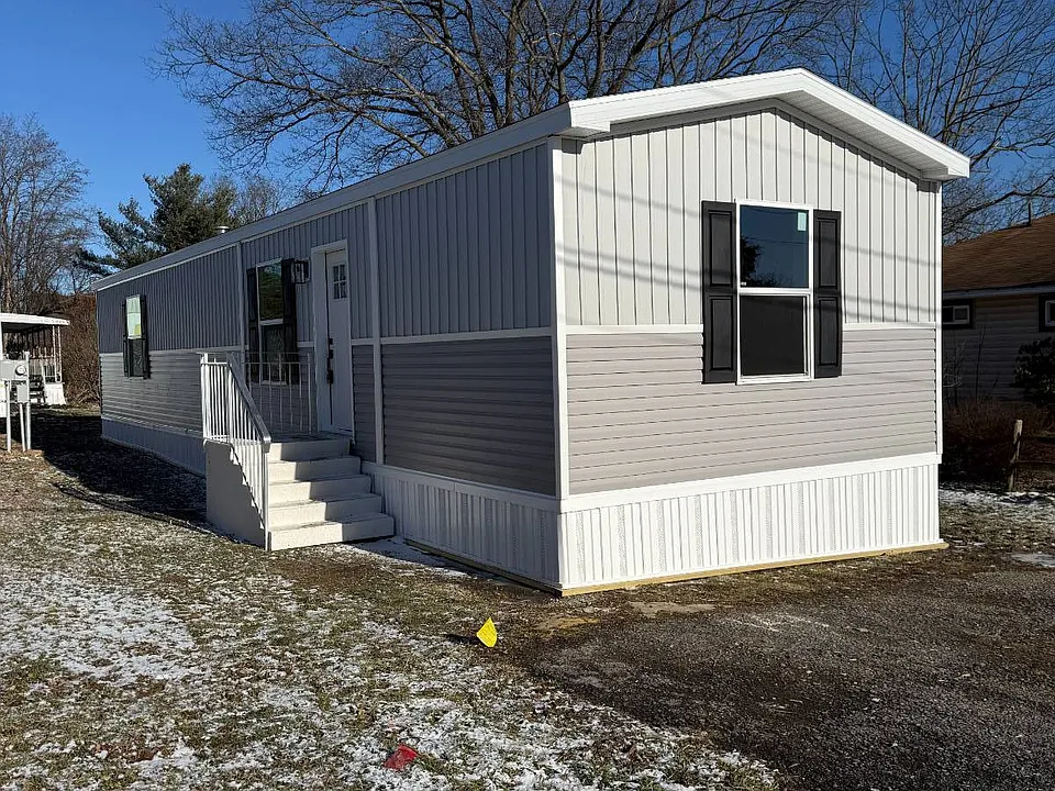 144 E Arlington Dr