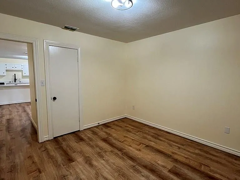 1184 Milam Ave — Photo 7