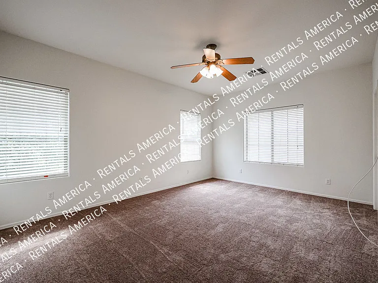 3481 E Vernon St — Photo 19