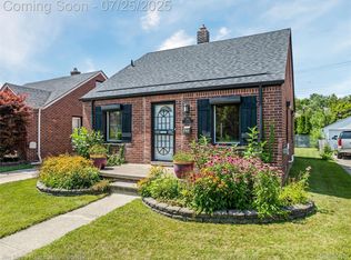 3821 Cadieux Rd, Detroit, MI 48224
