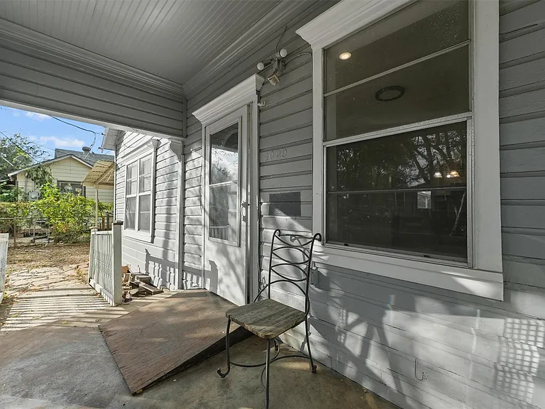 4029 Lucille St — Photo 2