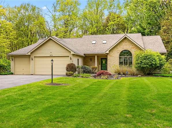472 Maplewoods Ln, Webster, NY 14580