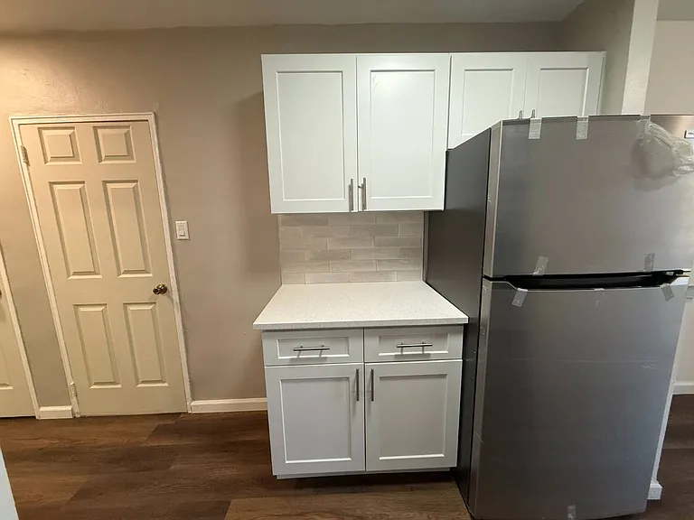 10106 Avenue K #1 — Photo 8