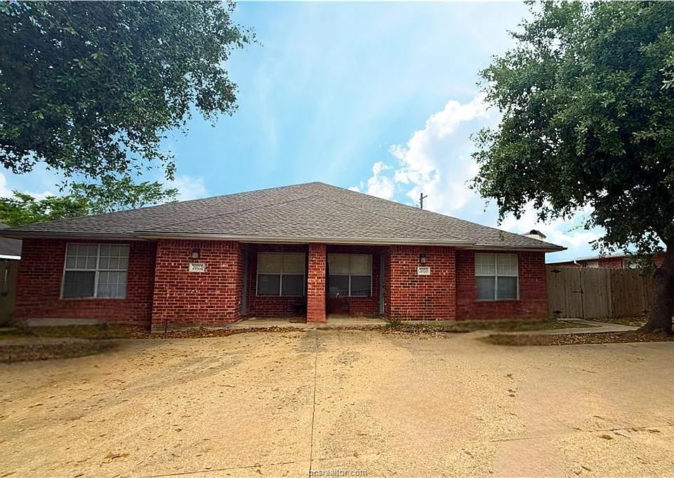 2022 Legacy Ln