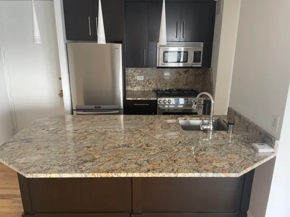 415 East 37th Street image 5 of 16