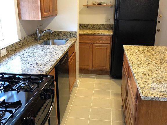 2nd image of 775 W Diversey Pkwy APT 2FE