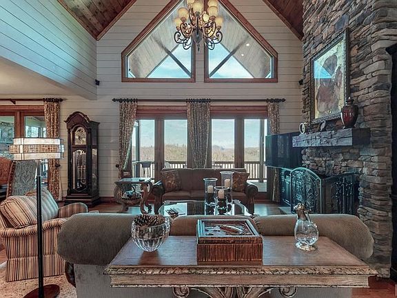 Living room with view of Whiteside Mountain