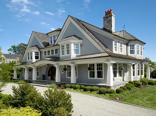 7 Little Cove Ln, Old Greenwich, CT 06870