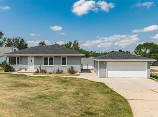 66 Allview Dr SW, Cedar Rapids, IA 52404