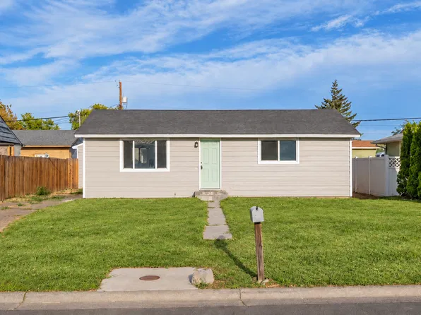 1222 A St SE, Ephrata, WA 98823