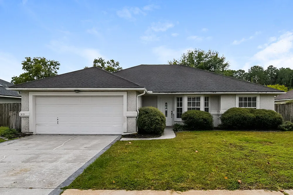 4 bed, 2.0 bath, 1784 sqft, $1,970 — Photo 1