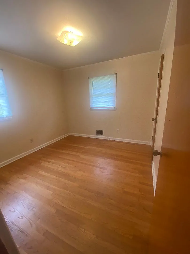 4 bed, 1118 sqft, $1,400 — Photo 1