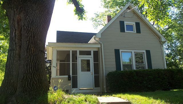 1st image of 1314 N Bourland Ave