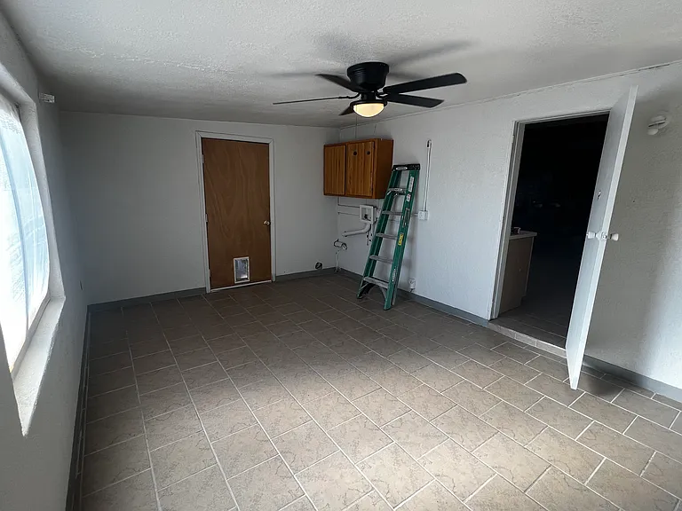 1030 Joy Ln — Photo 30