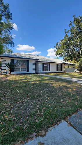 1500 Lakewood Dr Photo 1