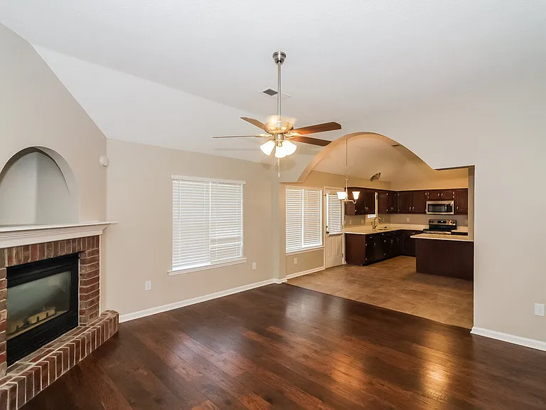 6178 Morgan Manor Dr E — Photo 3