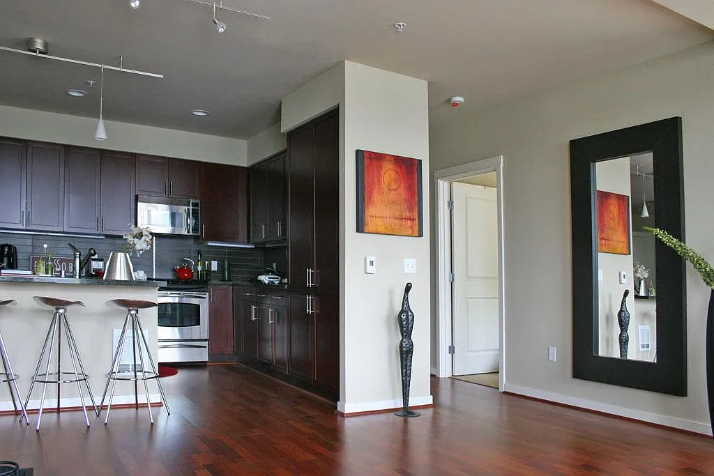 125 Ferncliff Avenue NE — Photo 3