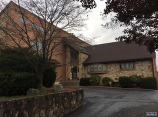 151 E Midland Ave, Paramus, NJ 07652