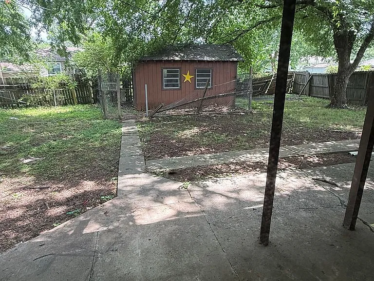 4016 Marshall Dr — Photo 9