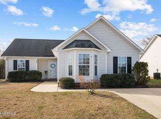 932 Penncross Dr, Greenville, NC 27834