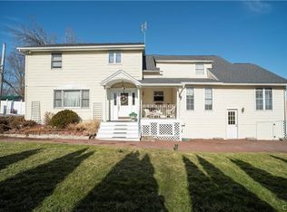 5653 E Davey Rd, Brewerton, NY