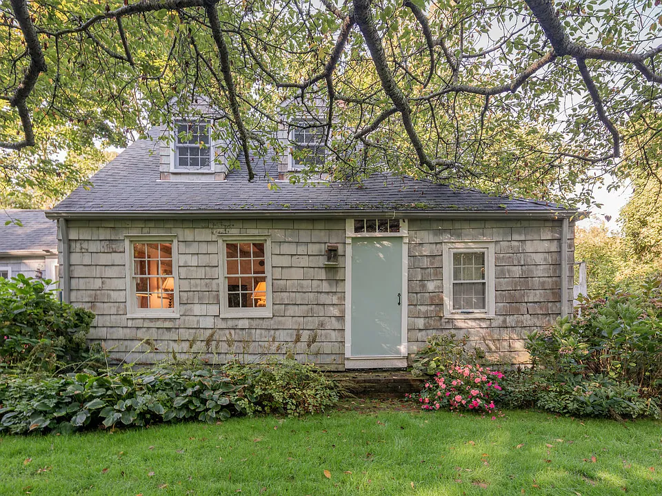 134 Three Mile Harbor Rd