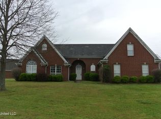2668 Olivia Ln, Southaven, MS 38672