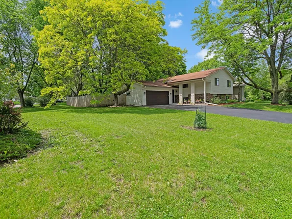 7350 Green Ridge Dr, Eden Prairie, MN 55346