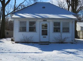 144 E Pinckney St, Pontiac, IL 61764