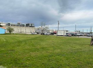 320 N 11th Ave, Marshalltown, IA 50158