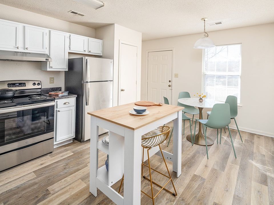 1st image of 5600 Salem Run Blvd #5514B