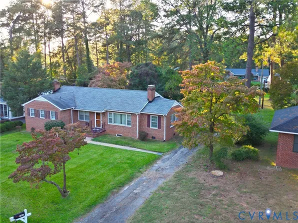 5916 Shrubbery Hill Rd, Richmond, VA 23227