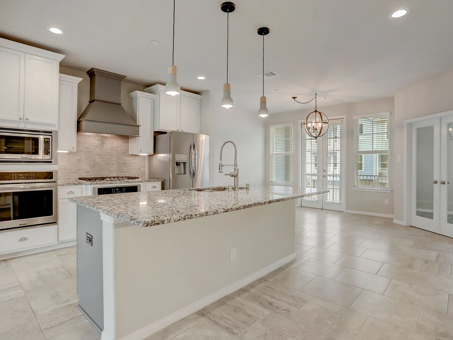 3 bed, 2143 sqft, $3,199 — Photo 1