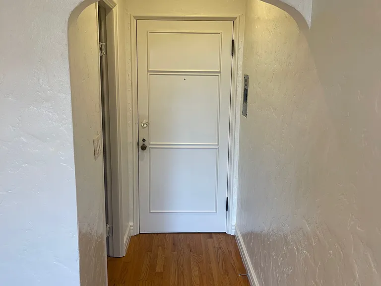 The Adelon — Photo 17