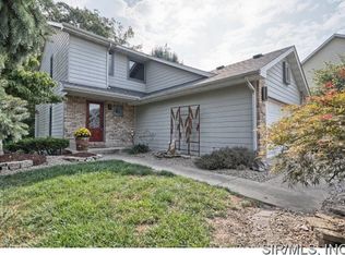6 Driftwood Ln, Collinsville, IL 62234
