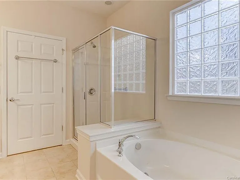 8118 Crater Lake Dr — Photo 22