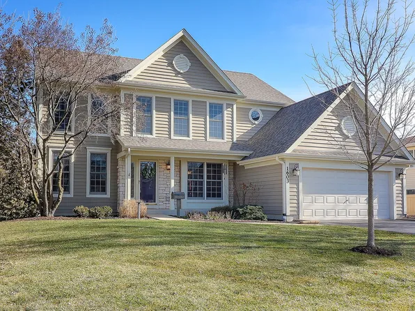 1603 Stoddard Ave, Wheaton, IL 60187