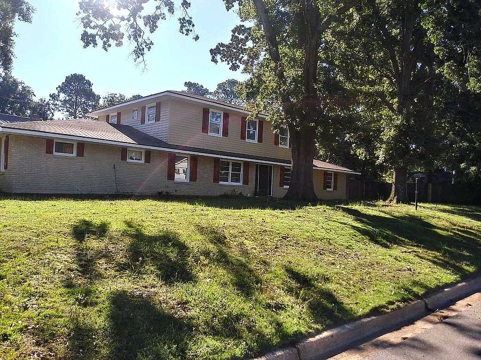 2nd image of 3014 Pinehill Rd