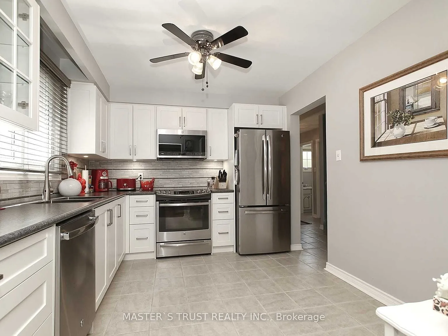 4 bed, $3,350 — Photo 4