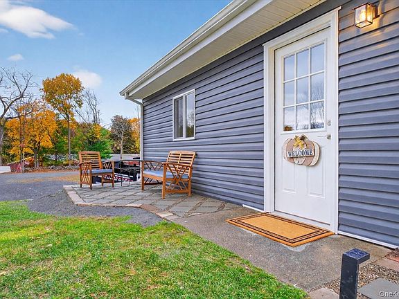 3rd image of 86 Vassar Road