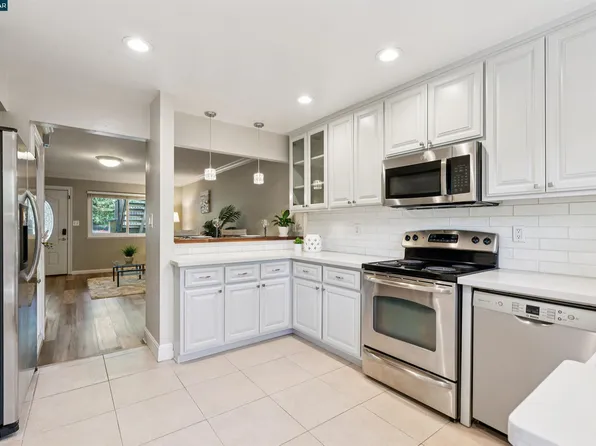 90 Laurel Dr, Danville, CA 94526