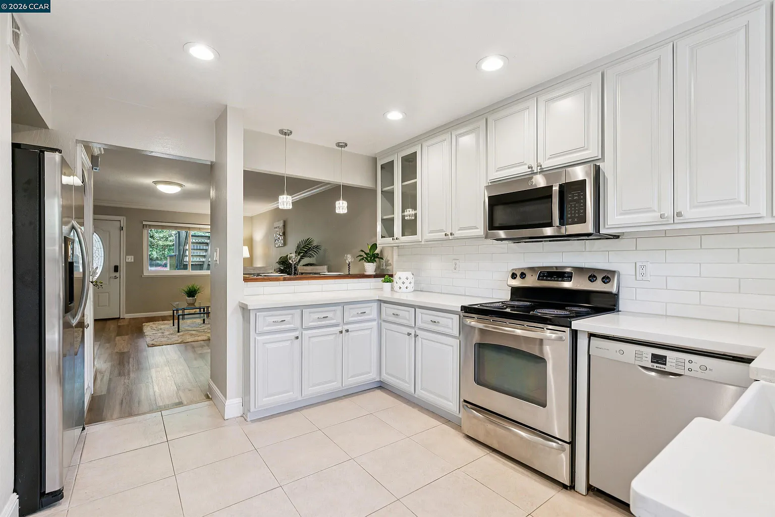 90 Laurel Dr photo 1