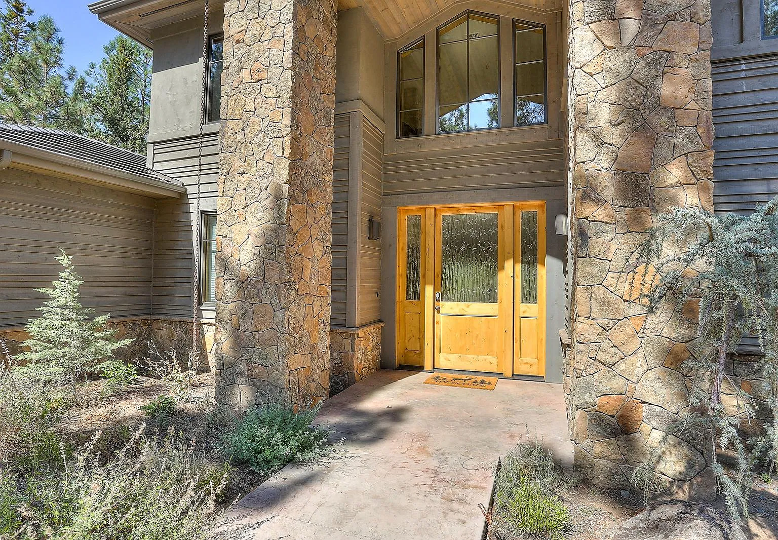 1789 NW Wild Rye Cir — Photo 3
