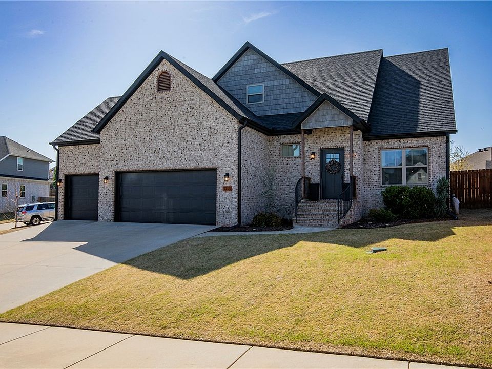 1st image of 1013 Marbella Ct