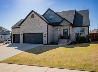 1013 Marbella Ct, Cave Springs, AR 72718