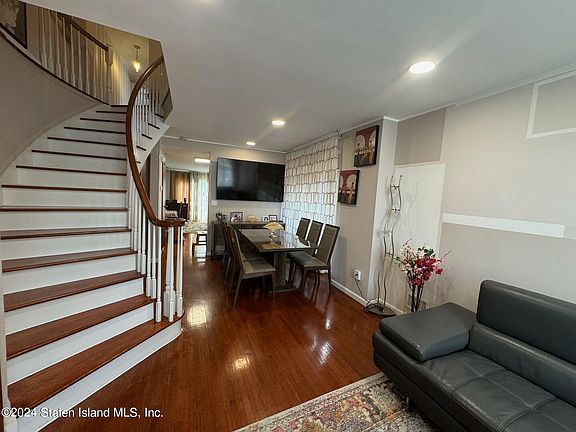 2nd image of 78 Bishop St