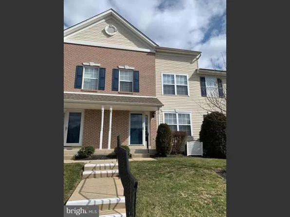 5018 Brookwood Ct, Warrington, PA 18976
