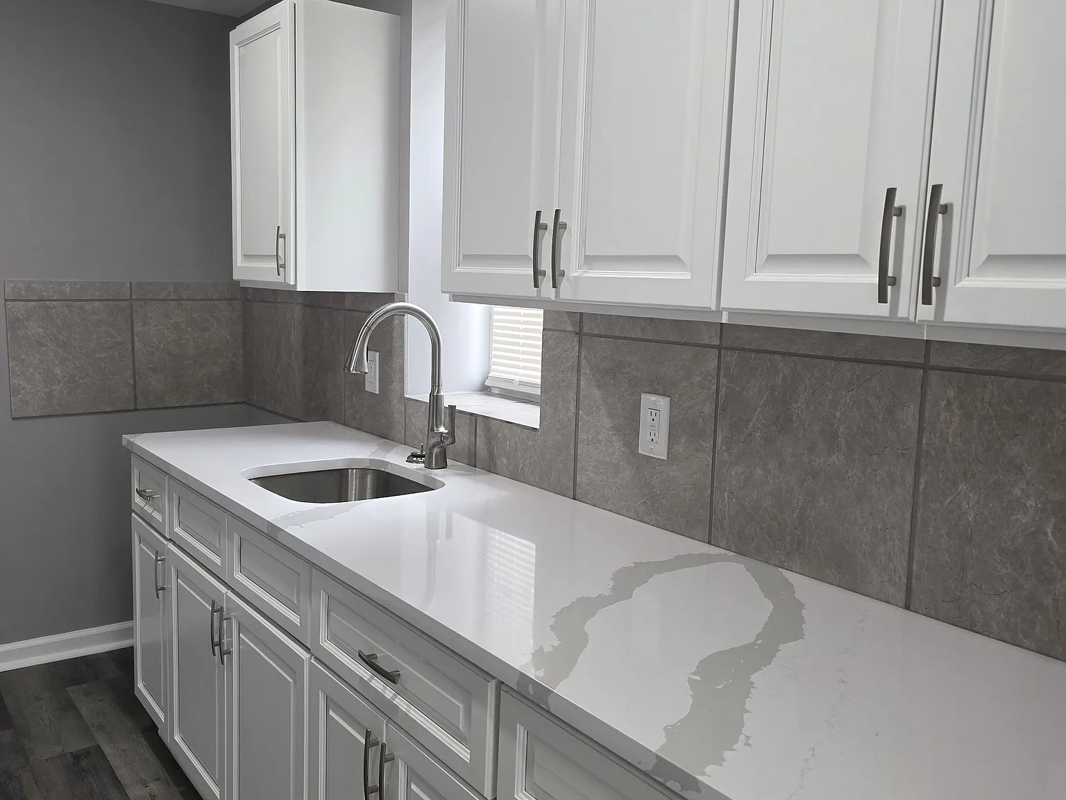 1 bed, $1,100 — Photo 3